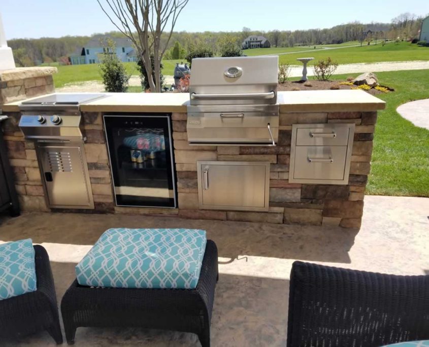 Firepits, Grills and Fireplaces Landscape Associates Inc.